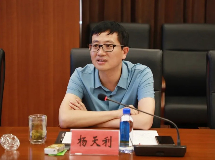 欧冠网址_欧冠(中国)
与徐工消防签署战略合作协议 携手深耕中国高空产业市场