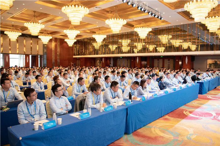 新起点、新征程、乘风破浪、砥砺前行——欧冠网址_欧冠(中国)
管理层大会在南京隆重召开-1.jpg